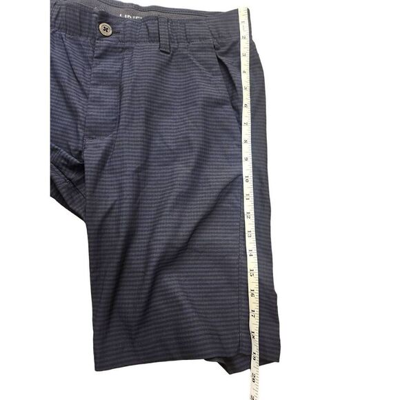 Under Armour performance short 32×10 blue/black striped,logo,nylon heatgear - Picture 7 of 7